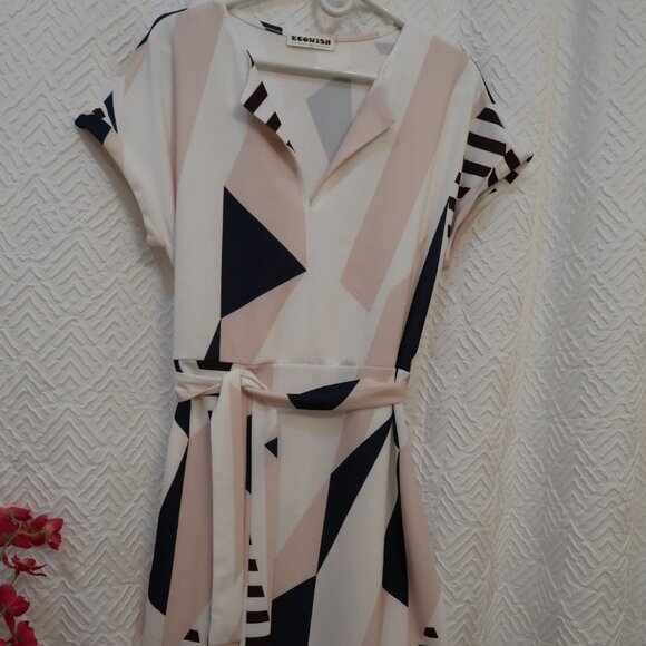 Eco Wish Dresses & Skirts - Womens Ecowish Geometric Print V-Neck Belted Summer Casual Dress